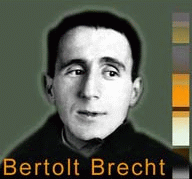 Bertolt Brecht mit 42